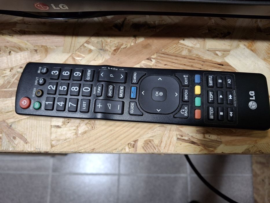 LG 32-inch LCD476744305240985601