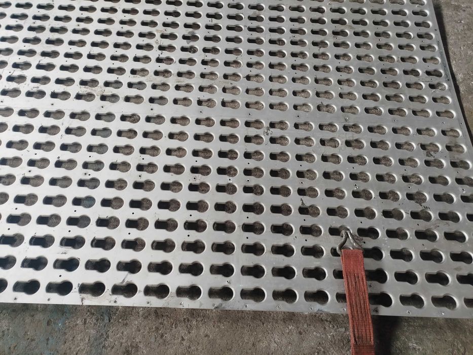 Продам панель алюмінієву для евакуатора