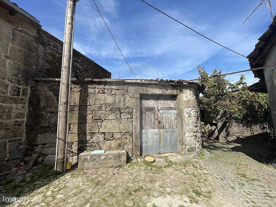 Moradia T2 para venda