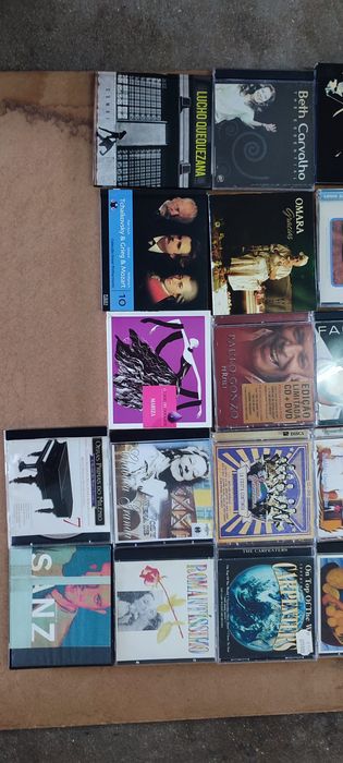 Vendo CDS Musica originais.