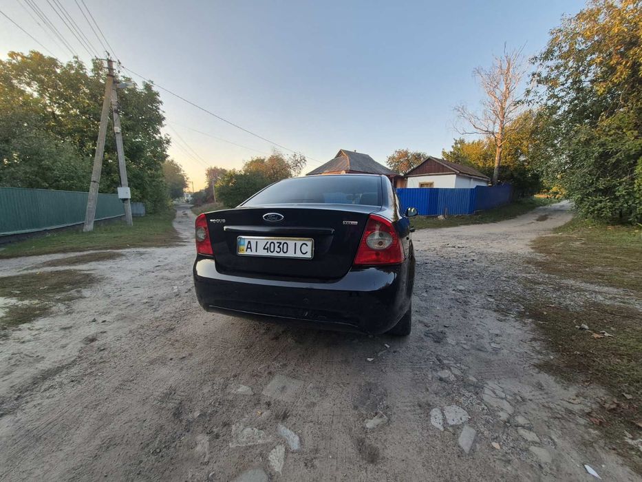 Продам Форд Фокус 2010року  на атоматі