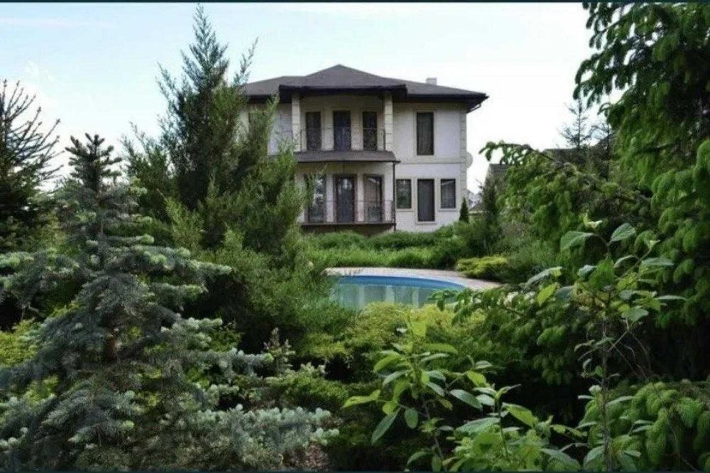 Басейн з підігрівом Газ Генератор Стоянка будинок біля лісу 400 м² 7 КМ ВІД КИЄВА закрита теріторія