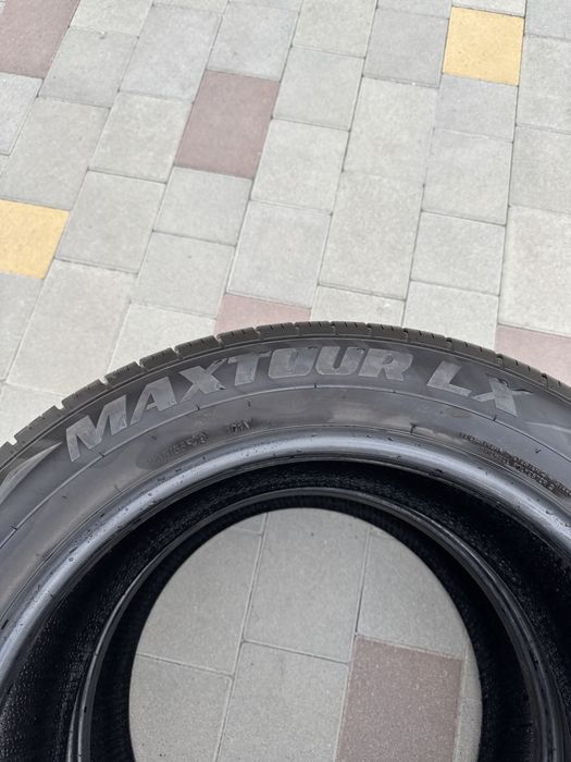 Комплект резини 235/55/R19