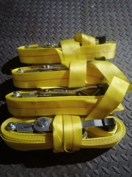 Pasy transportowe 4szt po 8.5m, szer. 5 cm w  bdb stanie