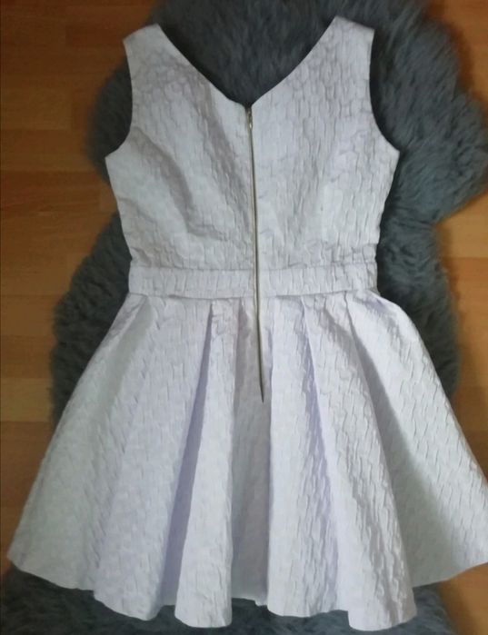 Biała rozkloszowana sukienka r. 38