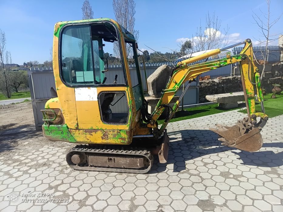 Mini giratória yanmar 1.7t