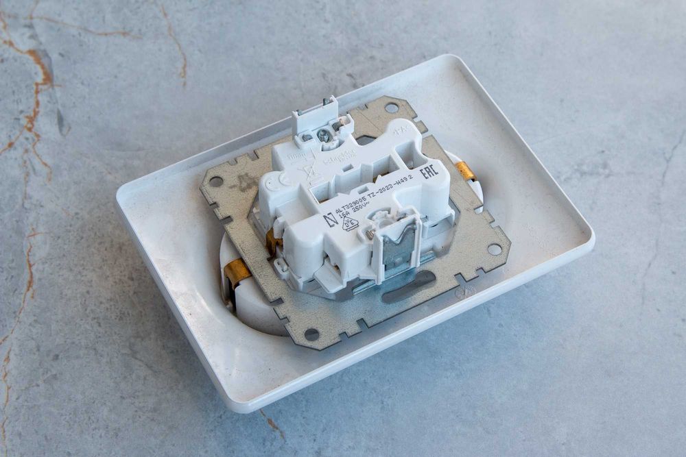 Розетка Schneider Sedna Design SDD313221