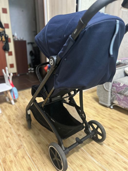 Прогулянкова коляска Cybex Beezy