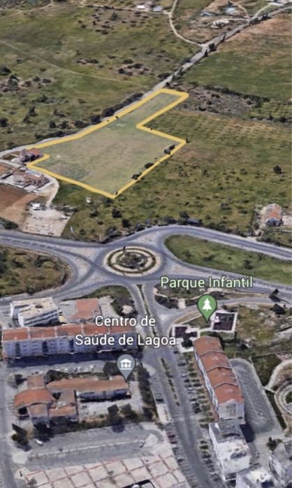 Arrenda-se terreno de 17000 m2 em Lagoa no Algarve
