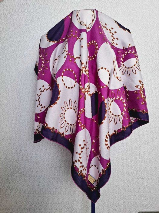 Хустка жіноча шовкова Vakko преміум Розмір 90х87 см