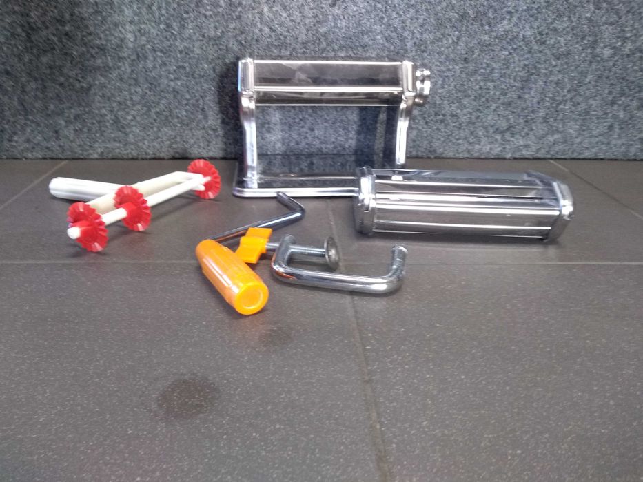 Maszynka do makaronu