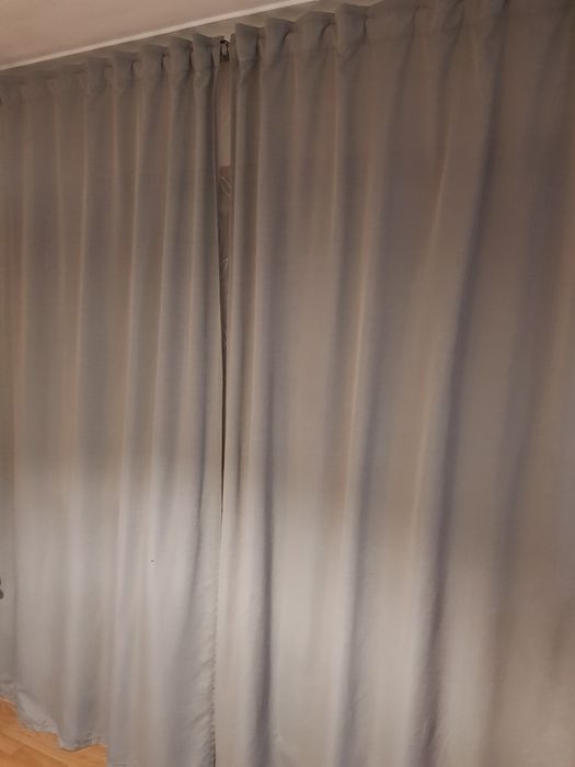 Conjunto de cortinados com varão  duplo e acessórios