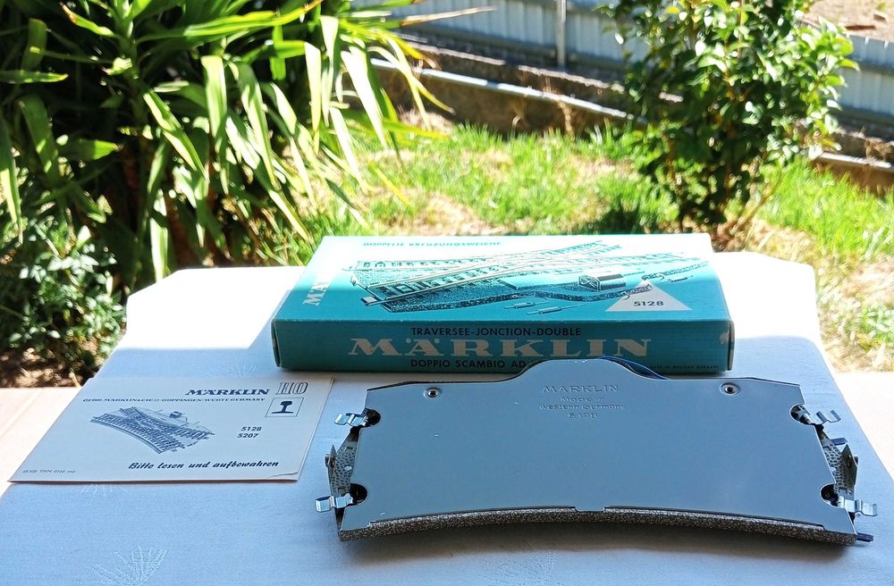 MARKLIN 5128, Cruzamento eléctrico NOVO