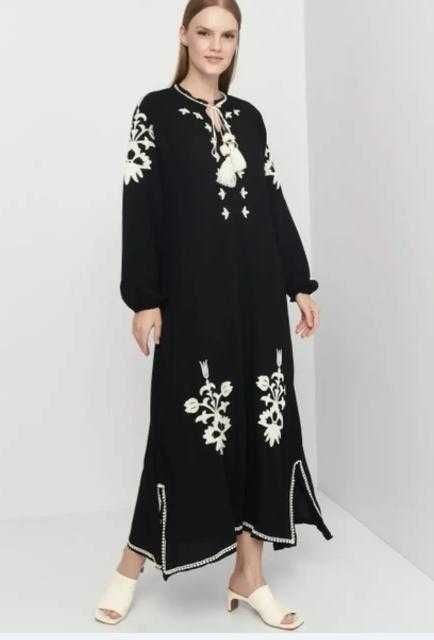 Розпродаж Сукня вишиванка дуже гарна розмір С-Л