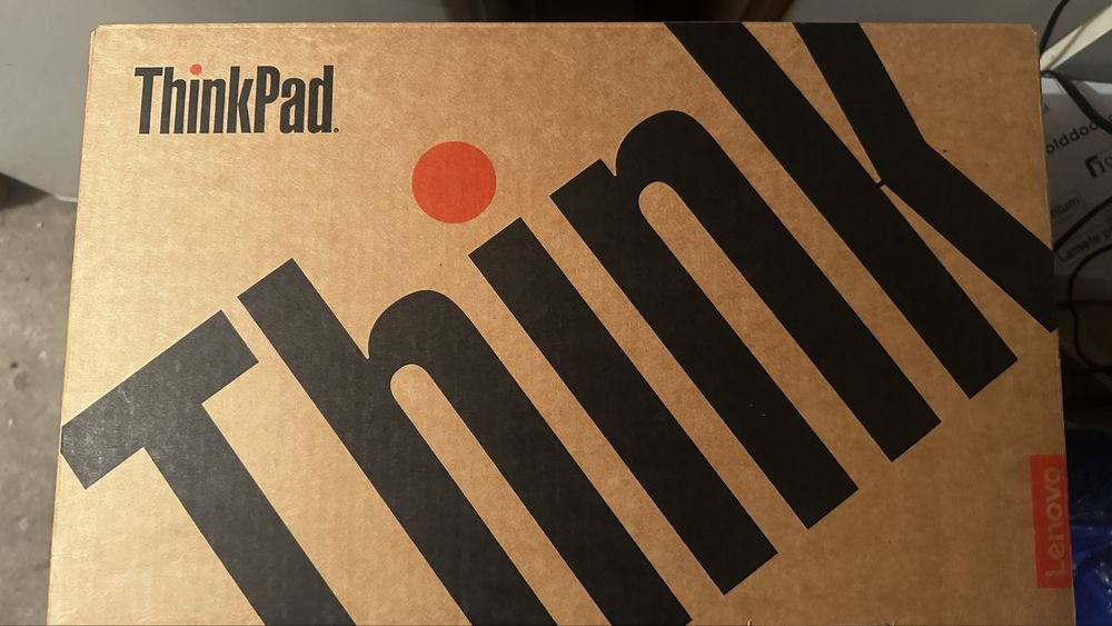 Lenovo ThinkPad Z13 Ryzen7 16/512 Netbook
