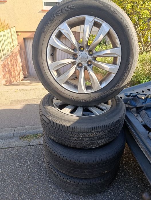 Диски в зборі KIA Sorento 5/114.3/r18/цо67.1/Santa fe/Mazda/235.60.18-6mm.