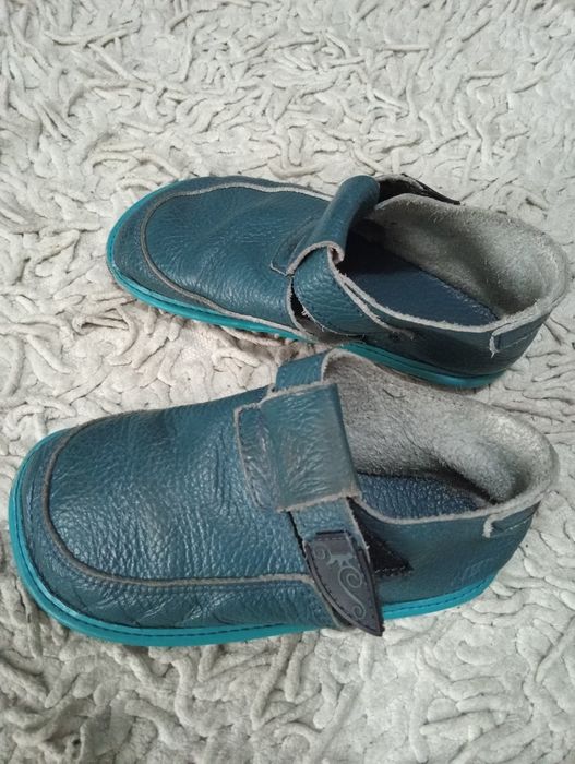 Buty chłopięce roz.26.+. 2 pary gratis