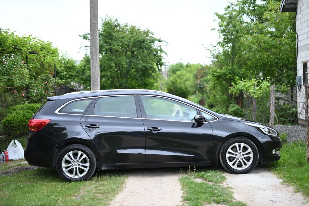 Продам Kia ceed 2016