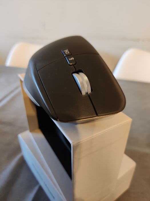 Rato vertical ergonómico RGB