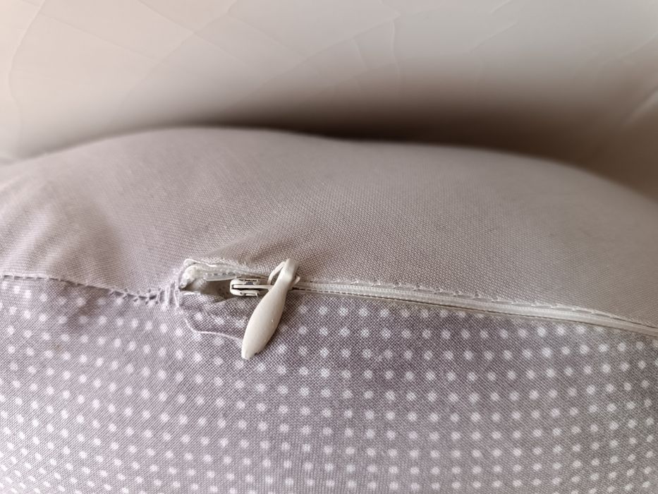 Almofada para amamentação com ursinho e fecho