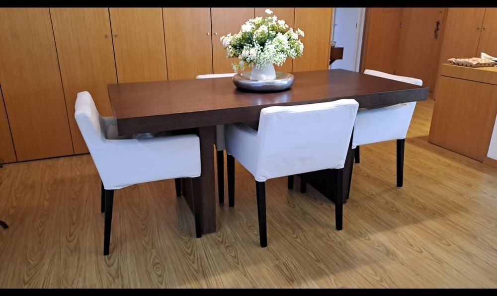 4 Cadeiras  de sala em ótimo estado