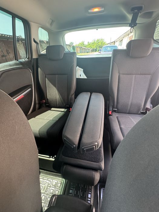Opel zafira tourer