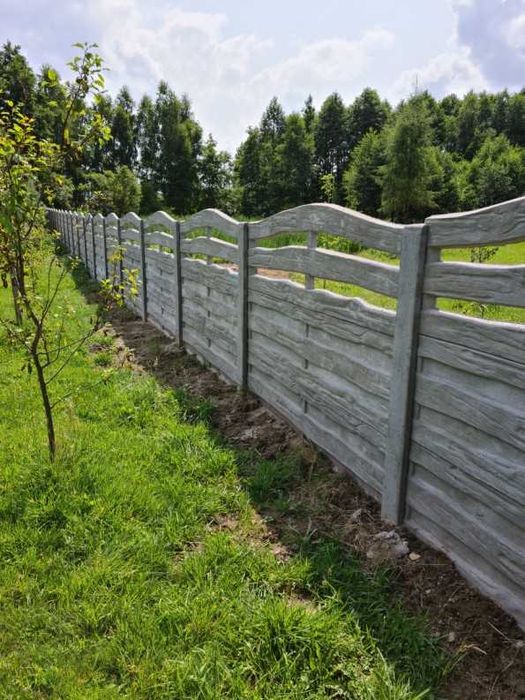 Ogrodzenia, garaże, wiaty, budynki z płyt betonowych