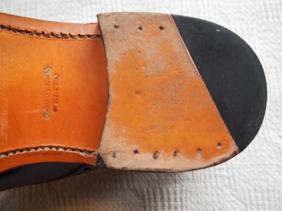 Sapatos clássicos pele homem modelo exclusivo