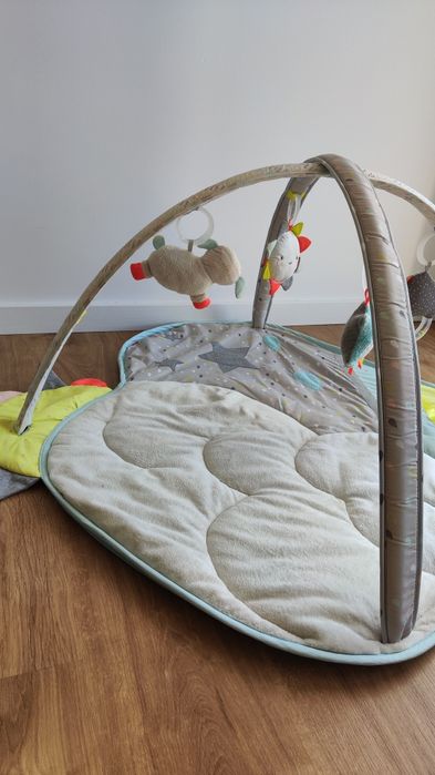 Ginásio de atividades silver lining cloud