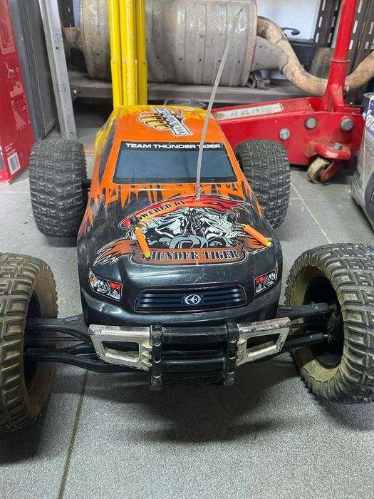 RC Thunder tiger s50