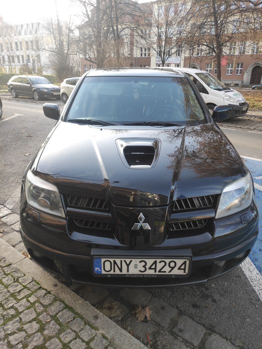 Mitsubishi Outlander 1 2.0t  lpg 4x4 200KM