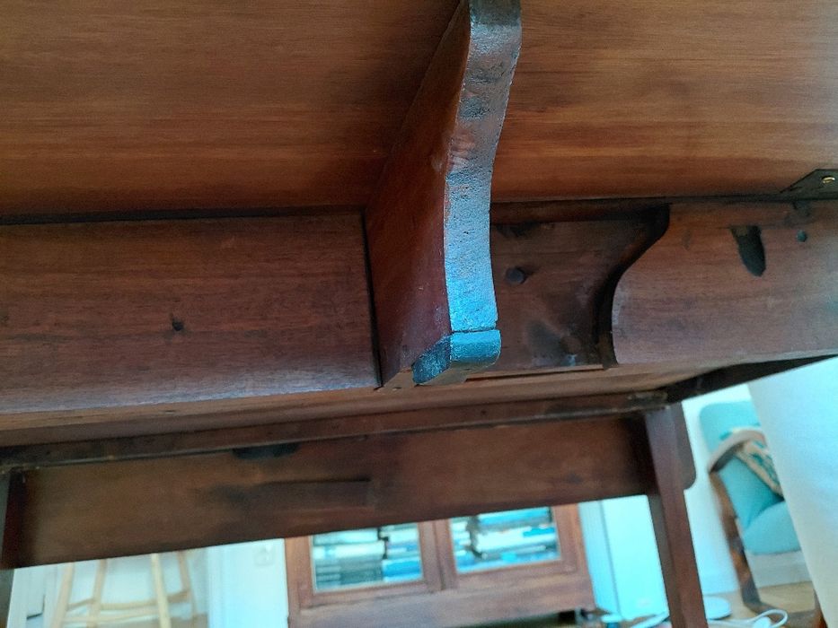 Mesa antiga de abas em madeira – restaurada
