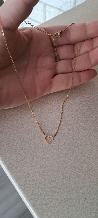 Piękny pozłacany naszyjnik łańcuszek z sercem stal chirurgiczna