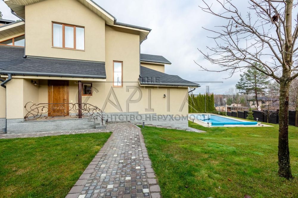 Пропонується в оренду двоповерховий затишний будинок в Гореничах 250м2