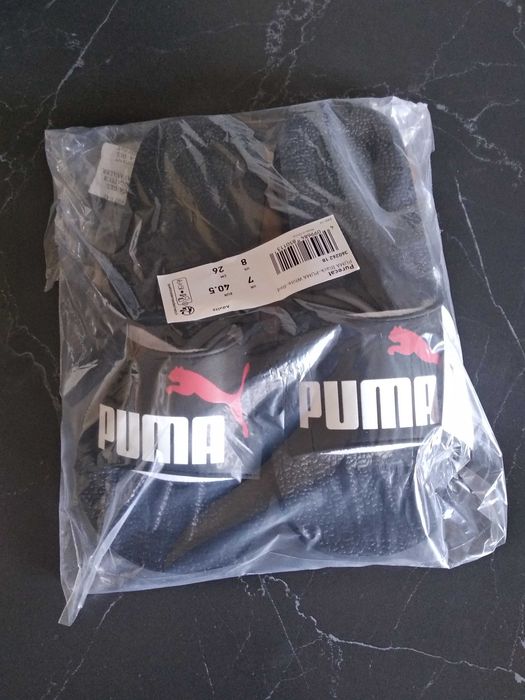 Нові шльопанці Puma