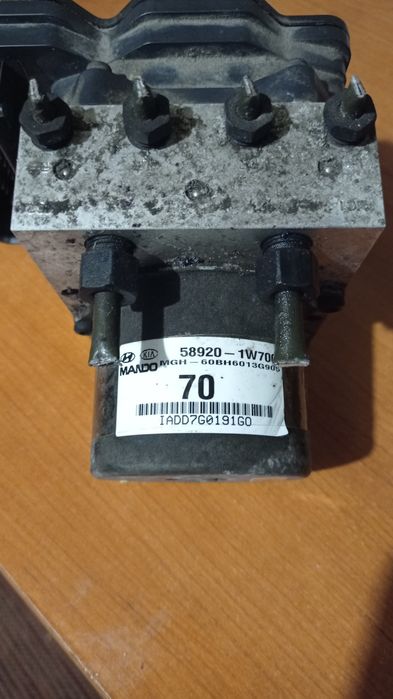 Блок ABS Kia Rio 3.