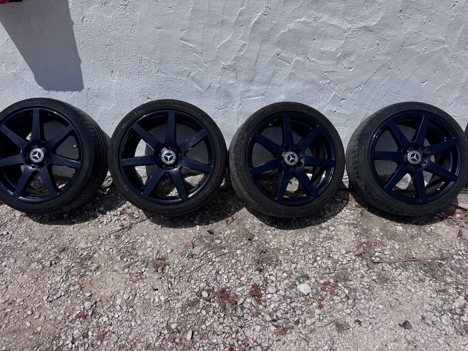 Jantas 18 AMG com pneus Mercedes