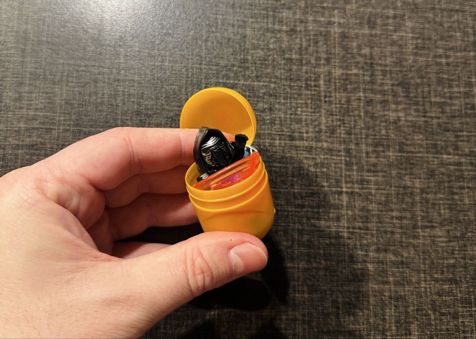 Kinder Star Wars Kylo Ren