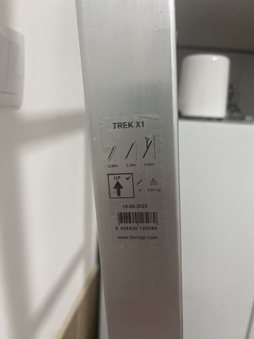 TREK ALUMÍNIO SIMPLES 2.33M COM 8 DEGRAUS