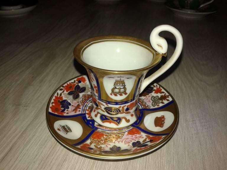 Chávenas de café em porcelana