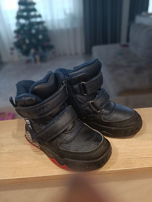 Боти і черевики зимові