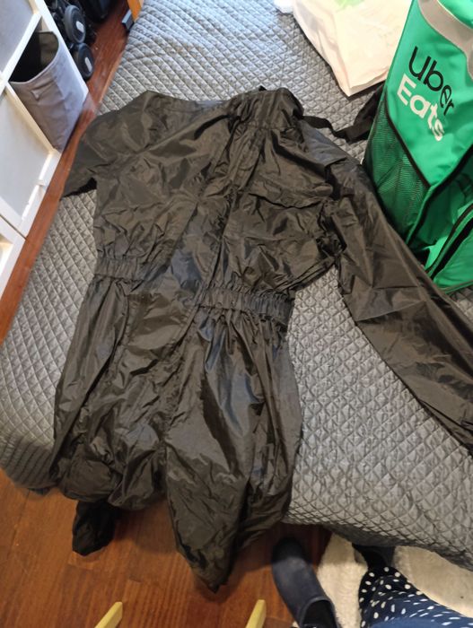 Mochila Uber eats + fato de chuva + capa telemóvel