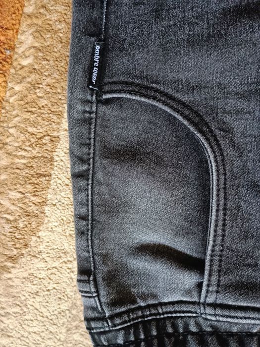 Spodnie firmy  Ombre JOGGERY jeansowe  szare L