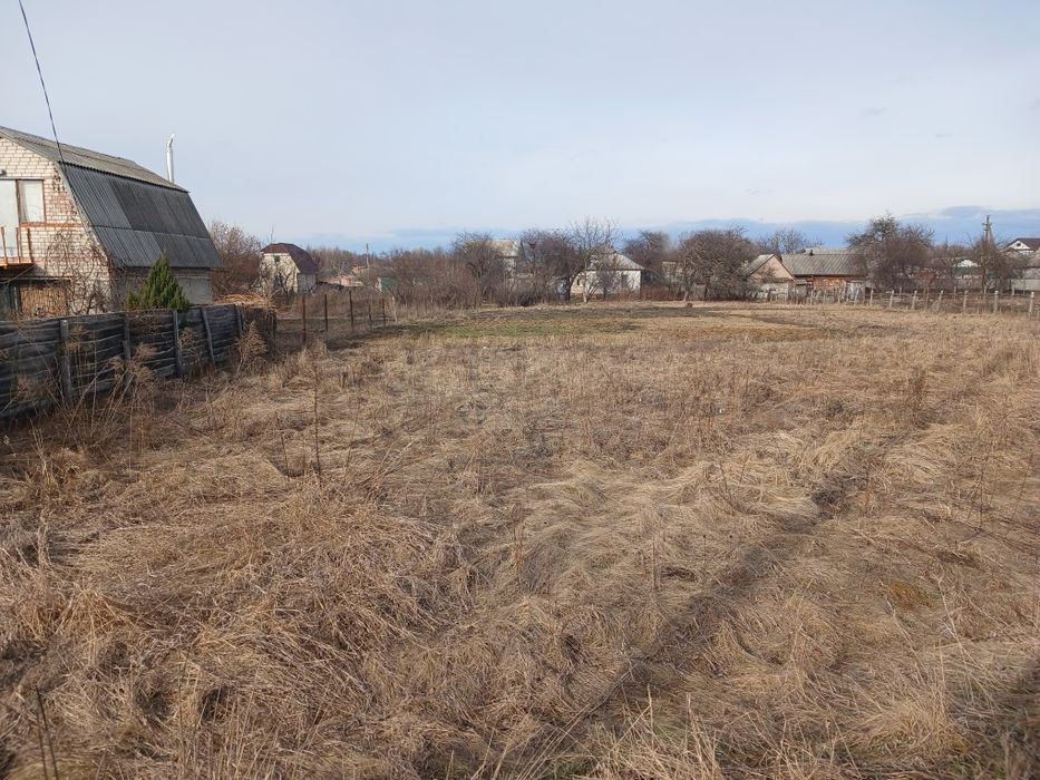 Продам  землю под застройку , 10 соток Пивци