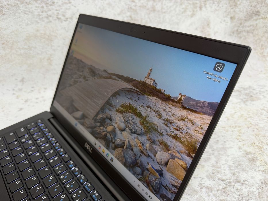 Dell Latitude 7390 / i7 8650u 4.2GHz / 16GB DDR4 / 256SSD / 13.3 FHD