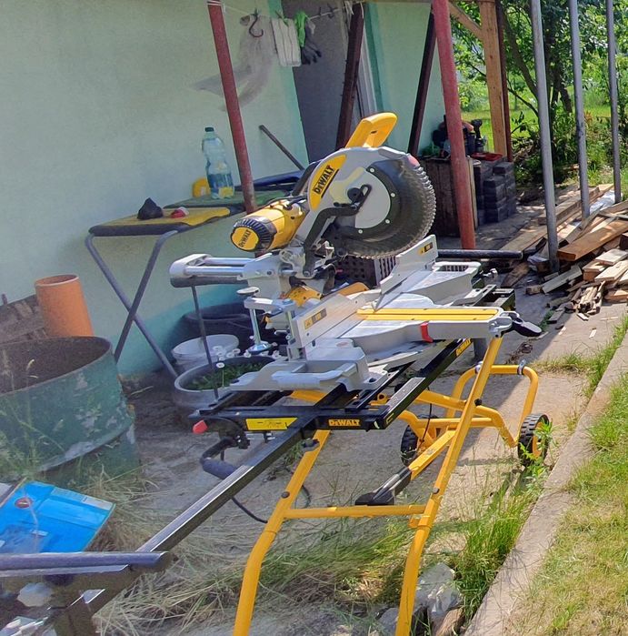DeWalt DWS780 ukośnica