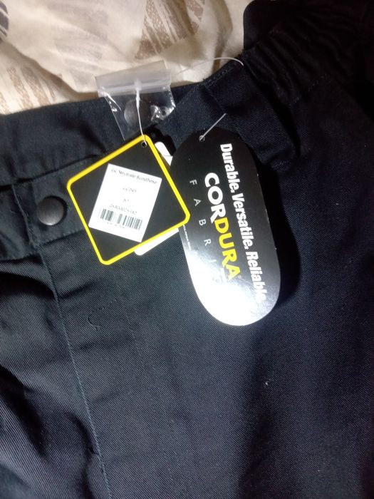 Продаю брюки рабочие,новые р-р 62