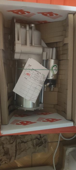 Стартер,новий Форд мондео 2001 рік,2.0 дизель