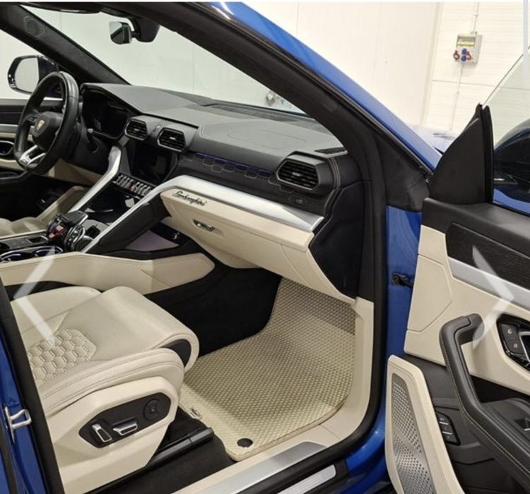 Samochód do ślubu Lamborghini URUS V8 4.0 Benzyna 800km  Tarnów