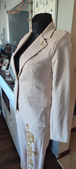 Garnitur damski  beżowy Tatu